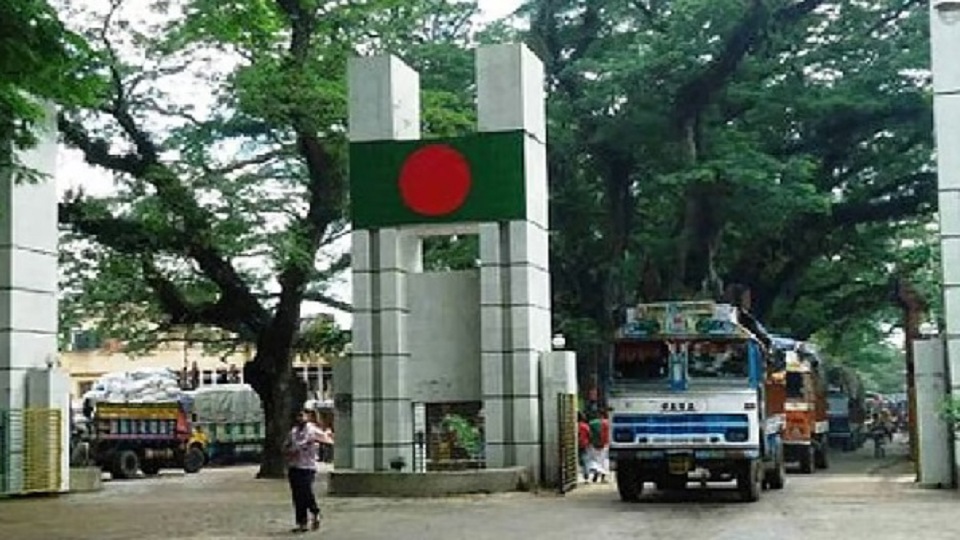 দেশের সকল স্থলবন্দরে ৬ দিন বাণিজ্যিক কার্যক্রম বন্ধ