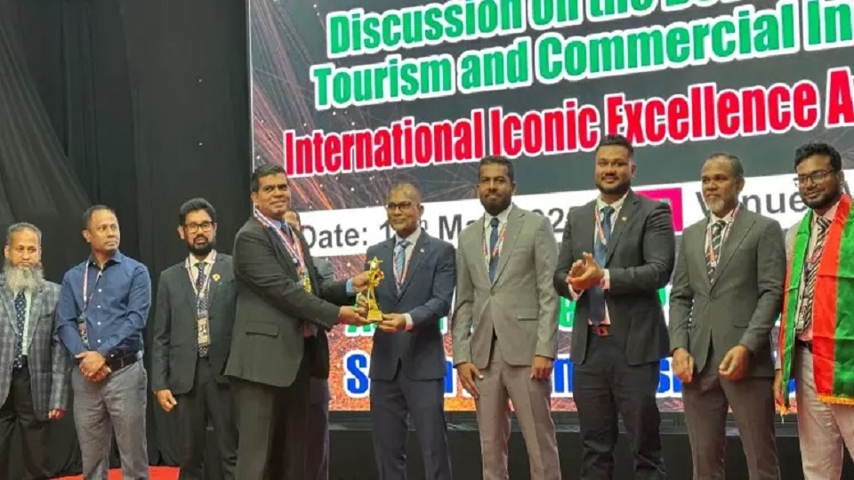 আন্তর্জাতিক আইকনিক এক্সিলেন্স অ্যাওয়ার্ডে মনোনীত ইউএস-বাংলার কামরুল ইসলাম