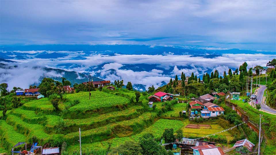 বাংলাদেশিদের জায়গা দেবে না দার্জিলিংয়ের হোটেল