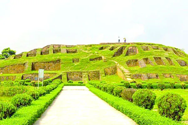 আইনি বাধায় আটকা ঐতিহ্যবাহি  মহাস্থানগড়ের উন্নয়ন
