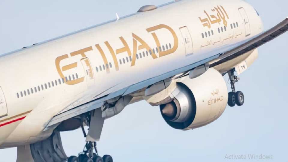 Etihad restarts flights to europe for summer