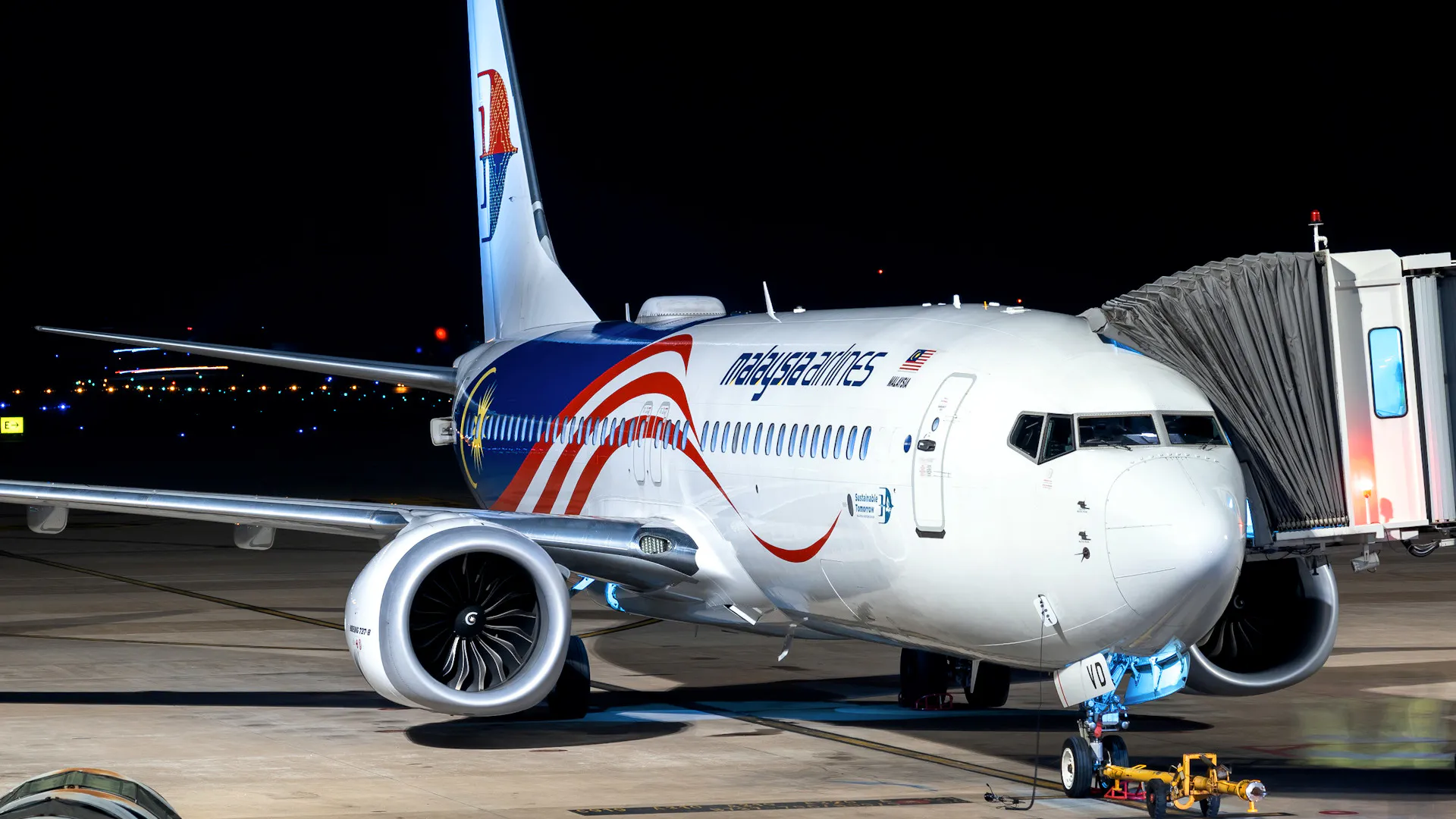 Oxygen shortage reportedly strands 78 Malaysia Airlines passengers