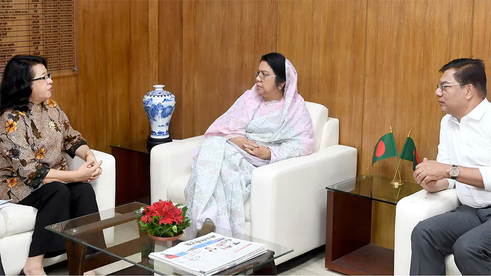 Bangladesh urges Indonesia to retain VoA for Bangladeshis