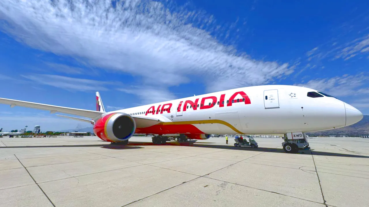 Air India forms "dedicated team" to tackle its costly crisis