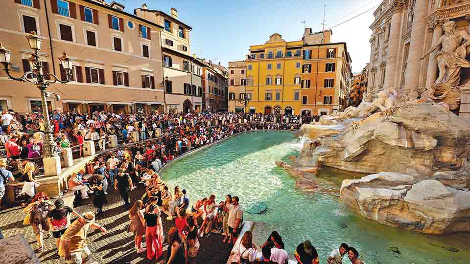 Rome considering hiking tourist tax