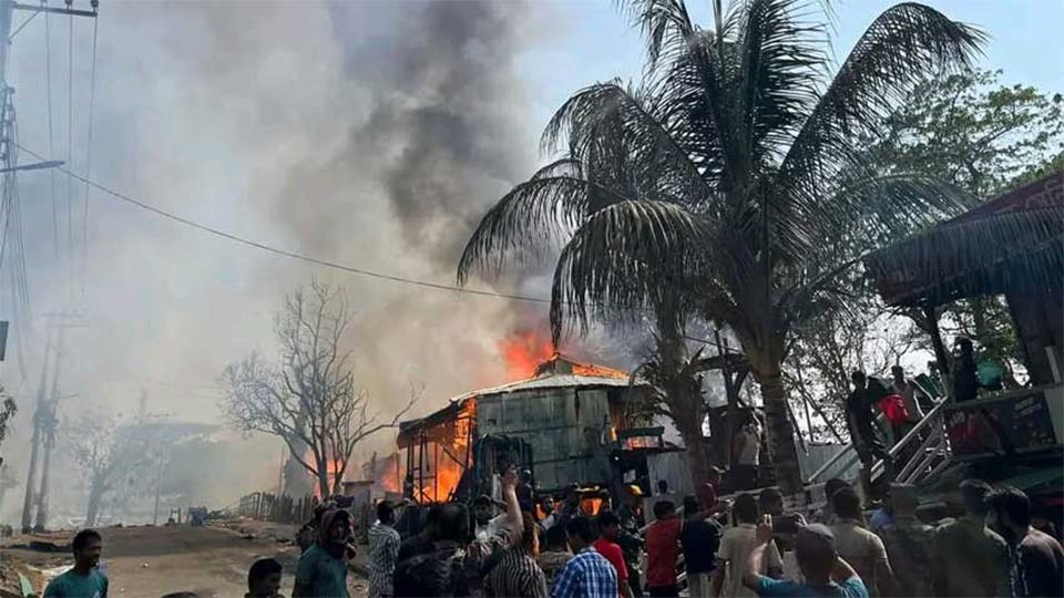সাজেকের আগুন নিয়ন্ত্রণে