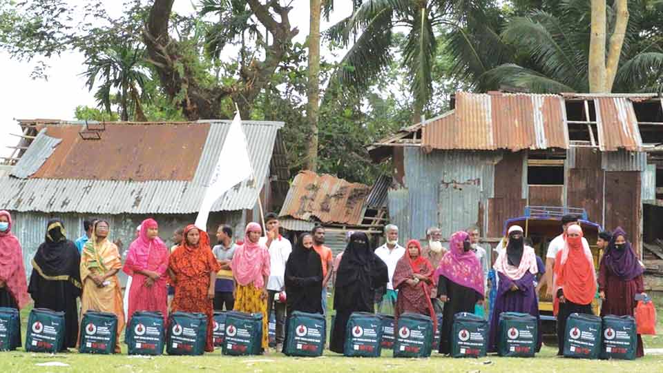 MTB distributes disaster resilient bags to flood-prone communities