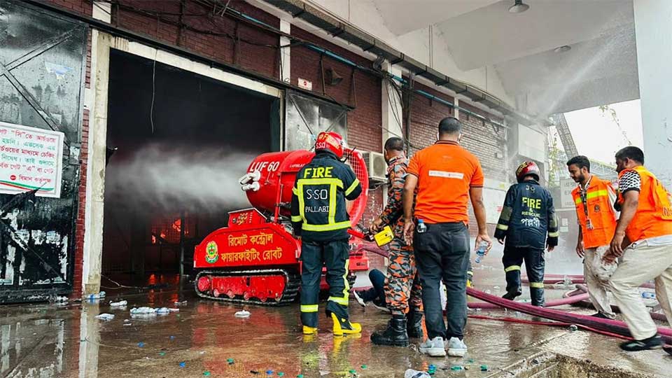 Smoke still rises from Dhaka Airport cargo village day after major blaze