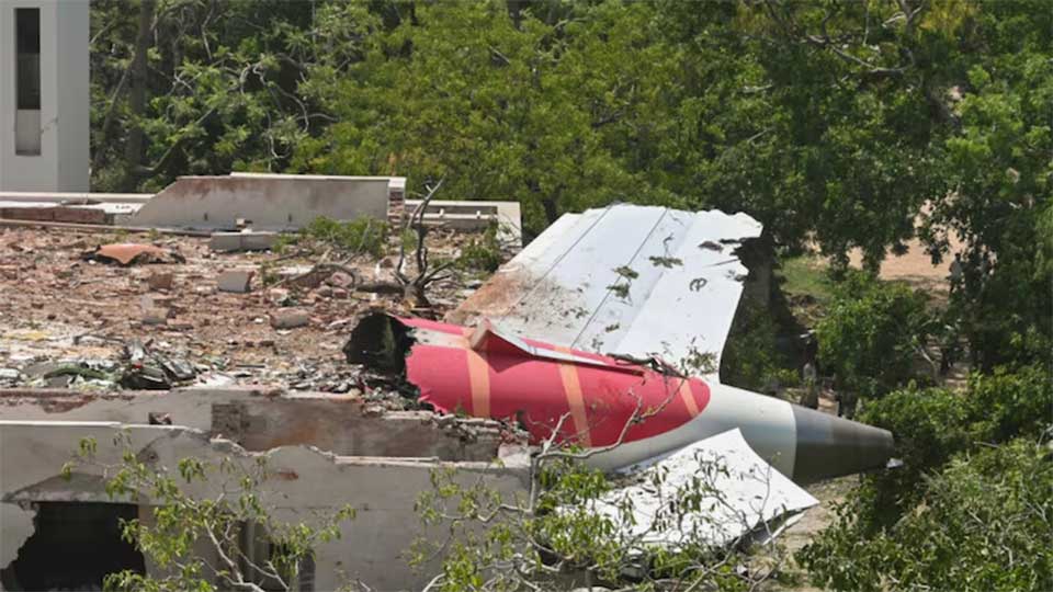 ভারতের উড়োজাহাজ দুর্ঘটনা নিয়ে যা বললো পাকিস্তান