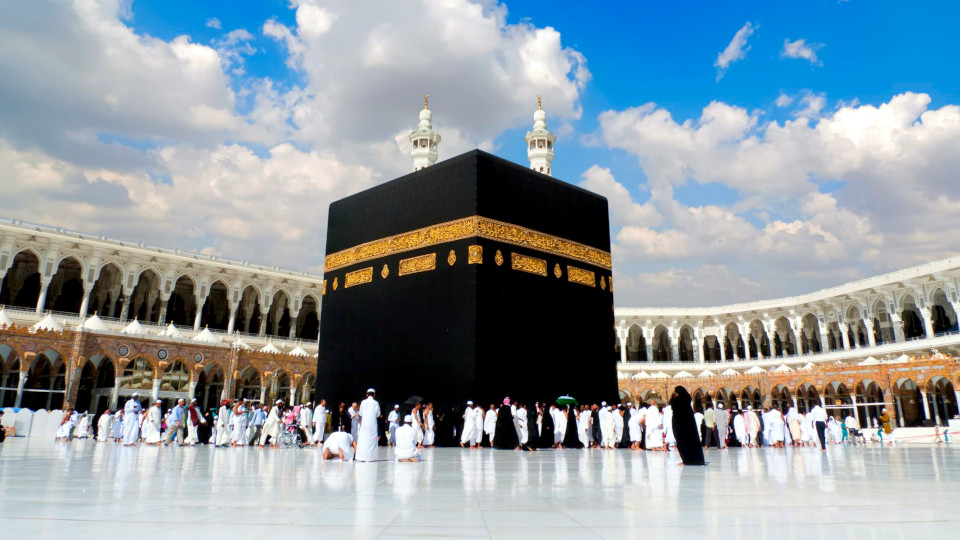 Hajj agencies told to complete accommodation rental contracts for pilgrims by February 1