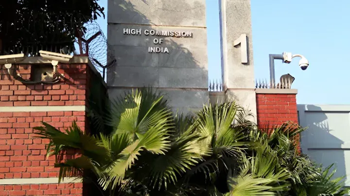ভিসাপ্রত্যাশীদের সতর্কবার্তা দিলো ভারতীয় হাইকমিশন