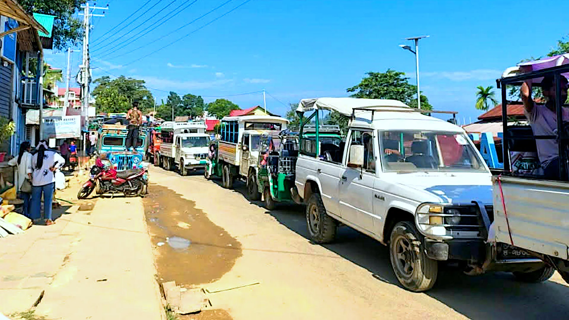 2,933 tourists evacuated from Sajek amid gunfire over road blockade