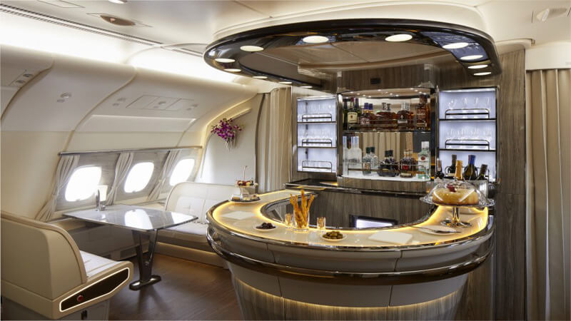 Emirates takes its newest A380 to London