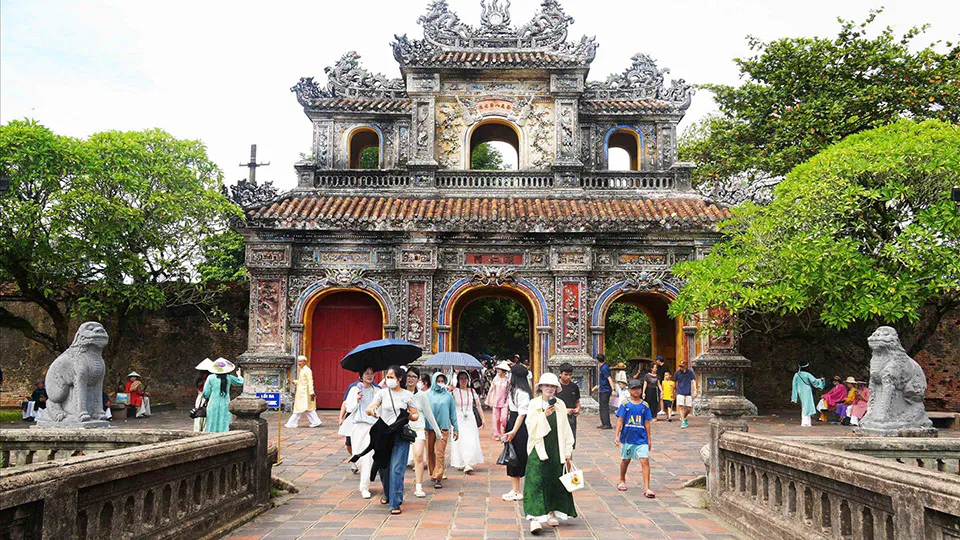 Vietnam sets sights on 50m int’l tourists by 2030