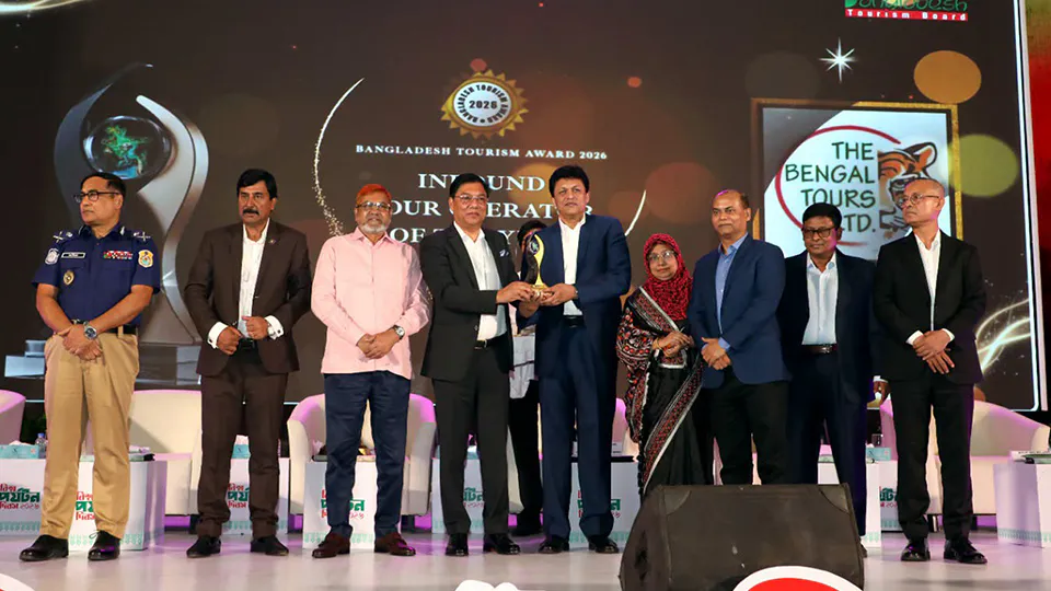 Masud Hossain wins award as Best Inbound Tour Operator