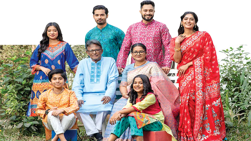 DeshiDosh  offers up to 70pc discount on its anniversary