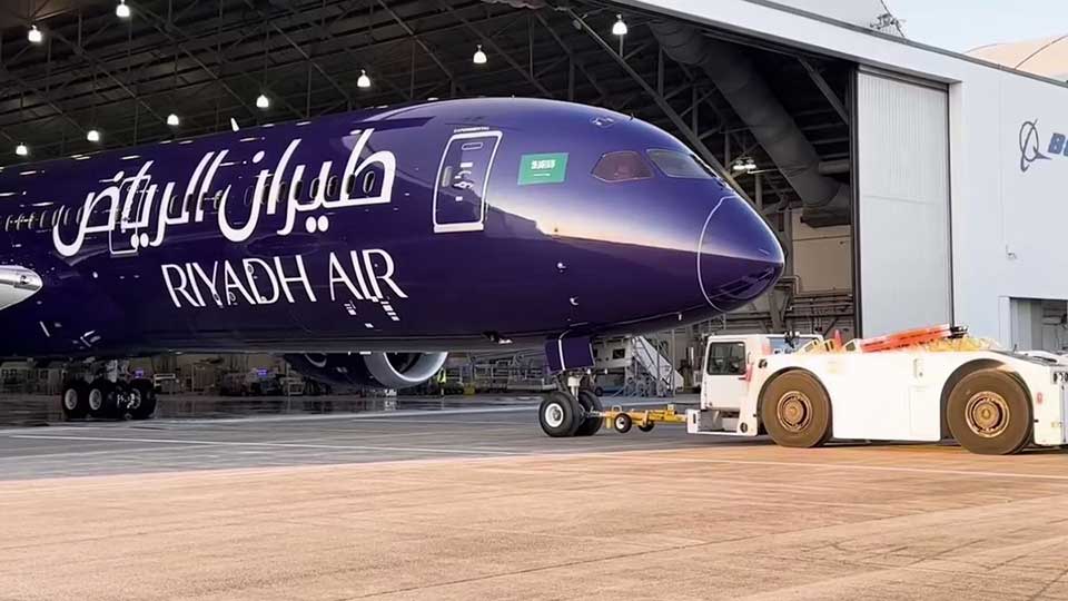 বাংলাদেশে চোখ রিয়াদ এয়ারের