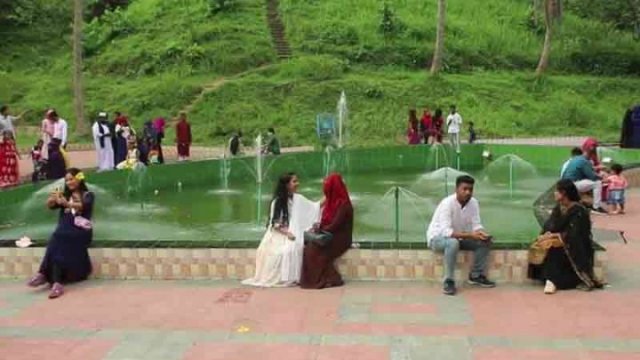 পর্যটন এলাকায় হোটেল ভাড়া-খাবারের দাম অস্বাভাবিক