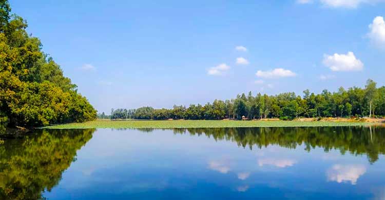 নওগাঁয় চালু হচ্ছে ট্যুরিস্ট বাস সার্ভিস