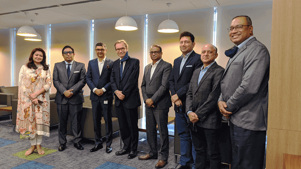 British High Commissioner sees investment opportunities in Bangladesh for UK firms.