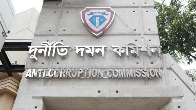 বিমানের সাবেক এমডিসহ চার কর্মকর্তার বিরুদ্ধে চার্জশিট