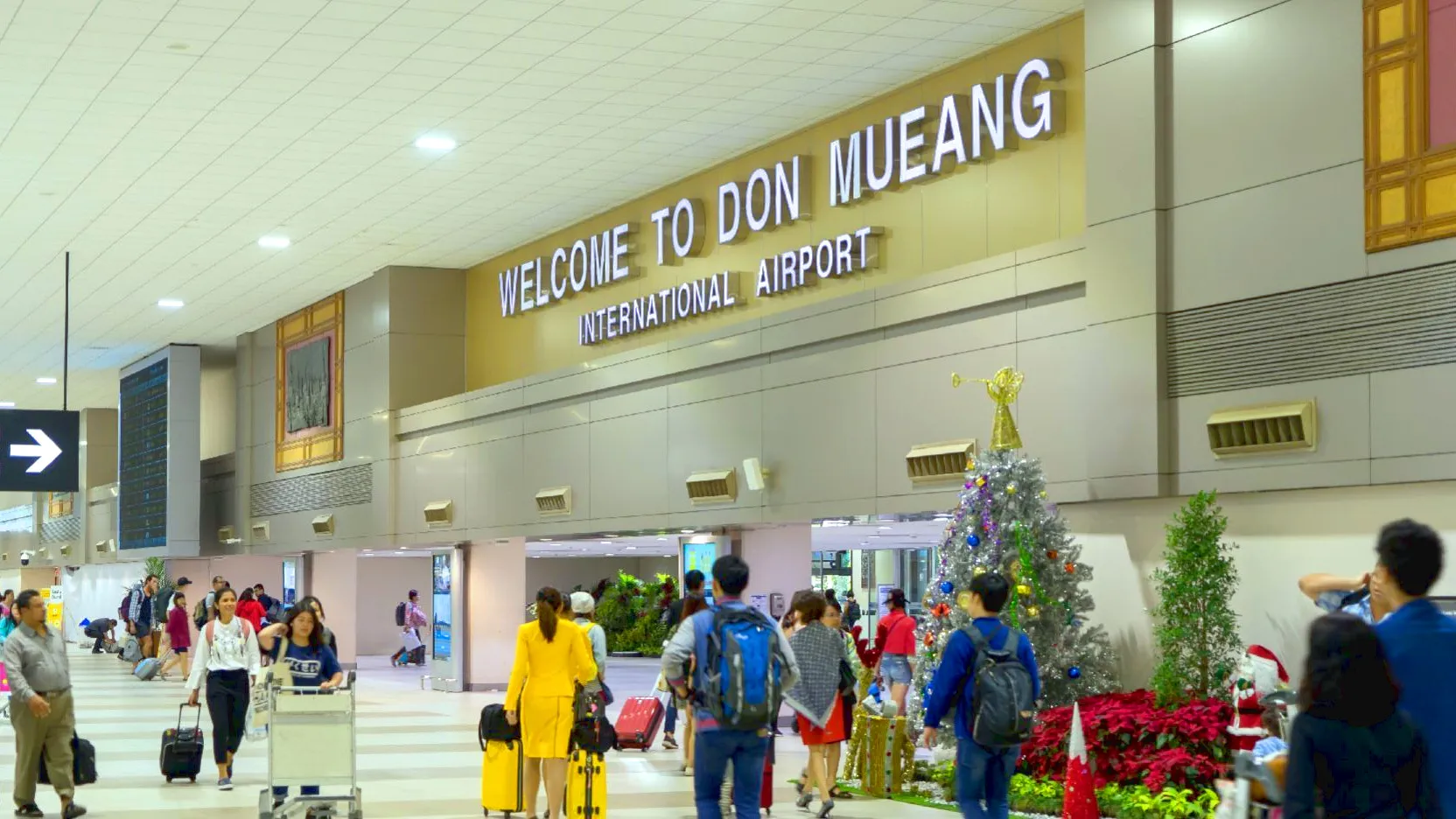 Don Mueang to replace handheld metal checks with pat-downs