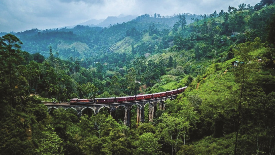 Sri Lanka's tourism earnings surpass USD 1bn in 10 months