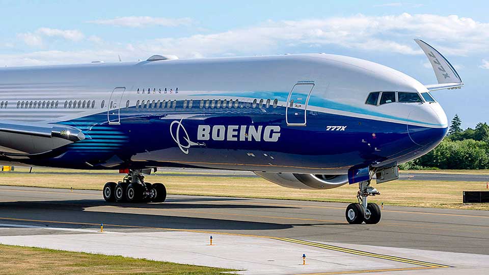 ACG finalizes 13 Boeing 737 MAX Order