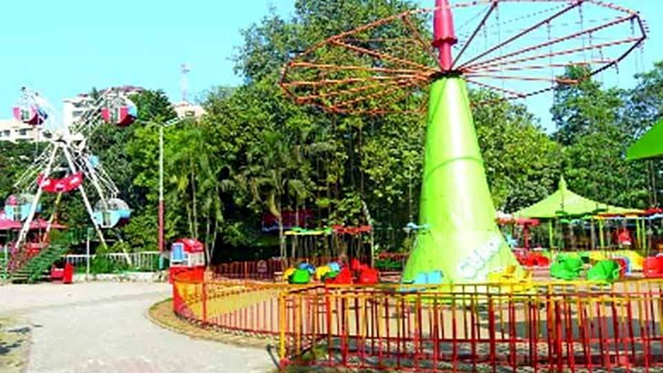 হরতাল-অবরোধে ফাঁকা রাজধানীর বিনোদন কেন্দ্রগুলো