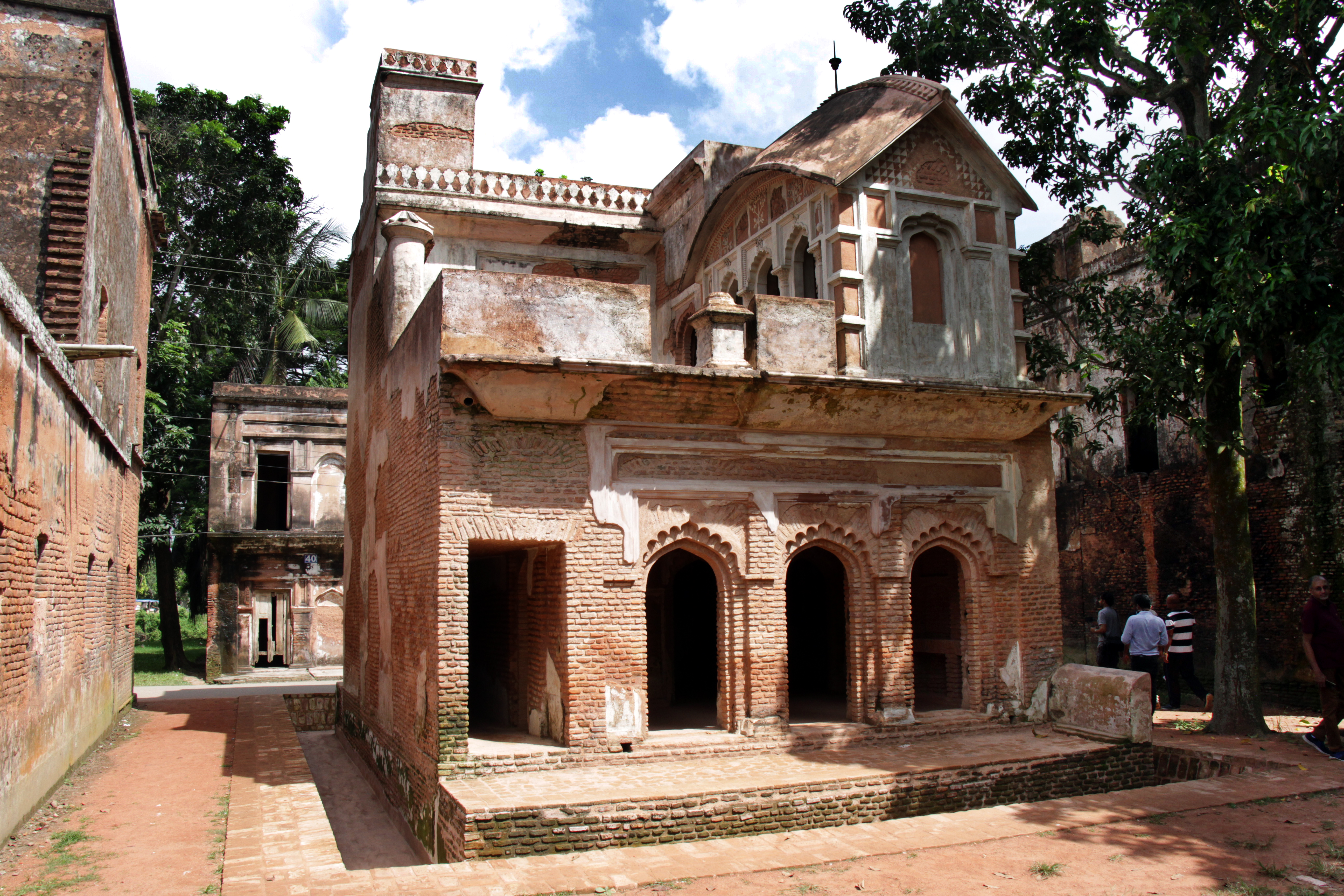 মৃত প্রায় পানাম নগরীকে বাঁচিয়ে তোলার চেষ্টা