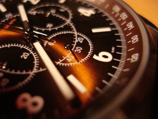 Fashion trends cheer up watch market