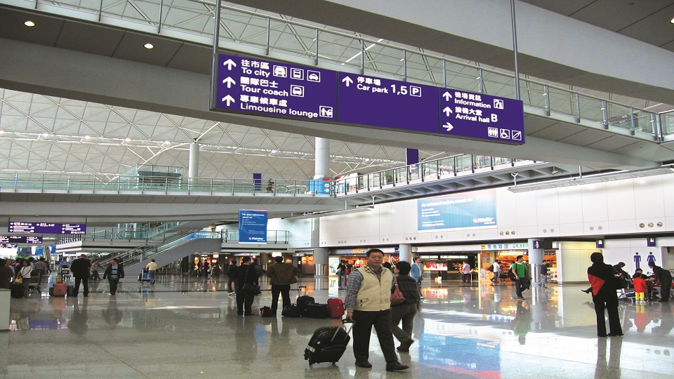 Hong Kong lifts curbs on incoming travellers