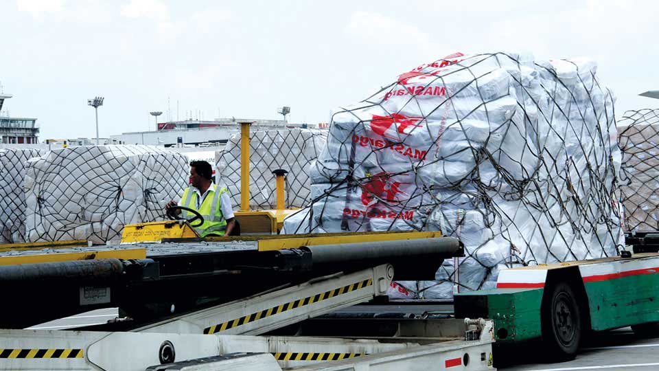 Bangladesh's freight forwarding sector at crossroads : growth, grit, urgent call for reform