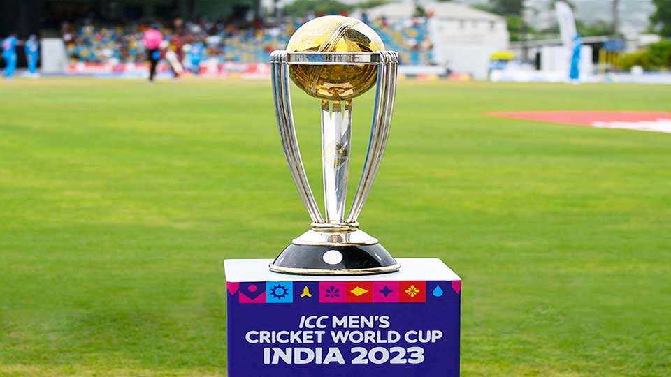 বিশ্বকাপ ফাইনালের আগে হোটেল ও উড়োজাহাজ ভাড়া আকাশচুম্বী