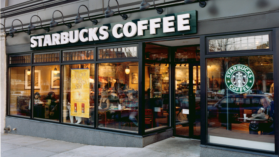 Starbucks closes 400 outlets in US; plans USD 1 billion restructuring plan