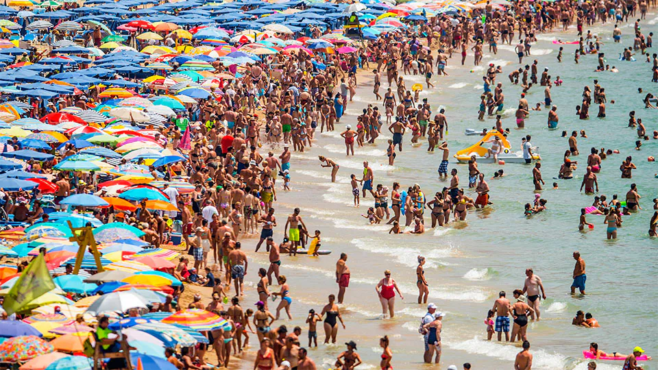 Spain’s tourism nears 100m visitors amid global uncertainty