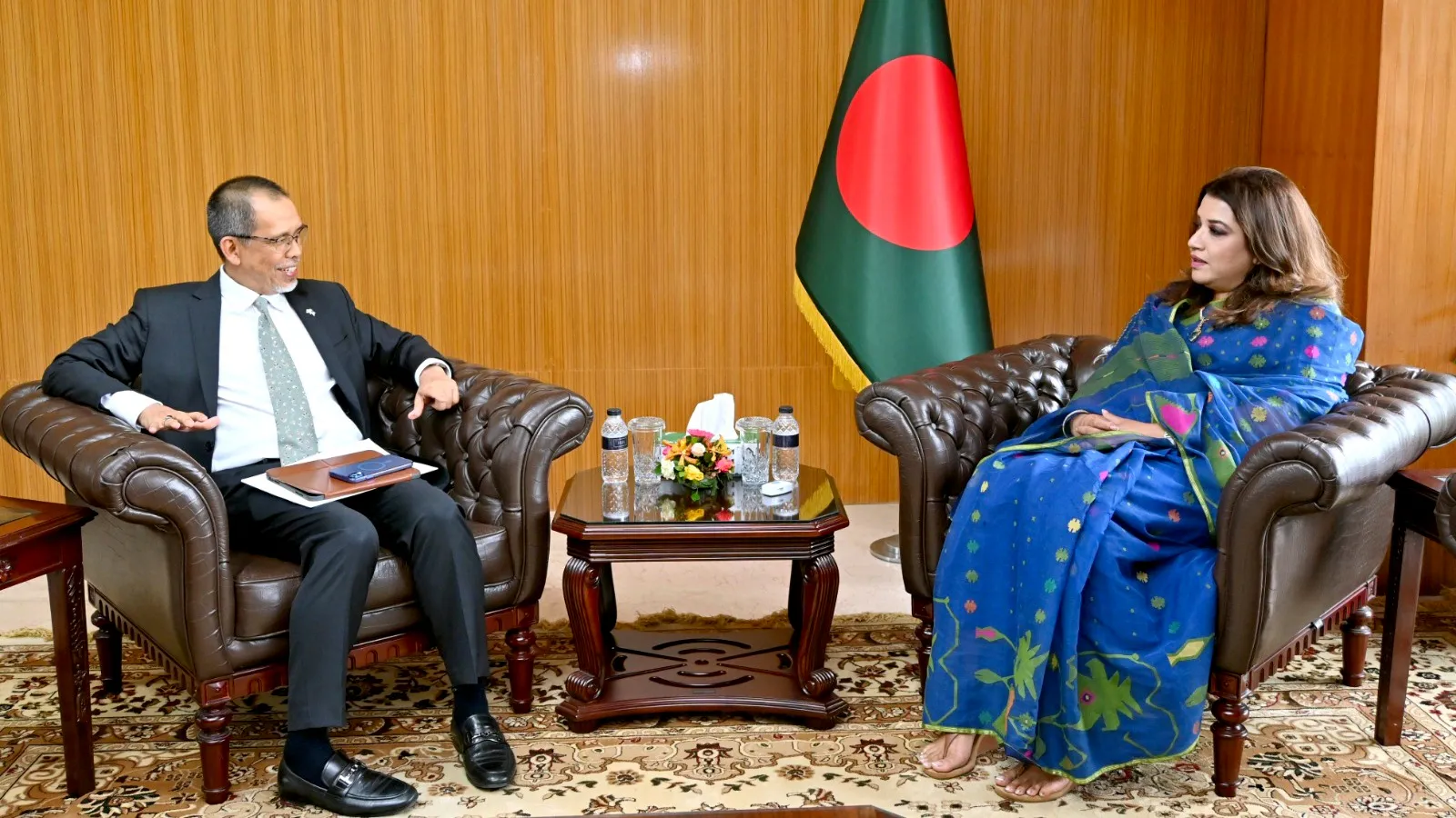 Bangladesh, Brunei discuss stronger air connectivity, more jobs for workers