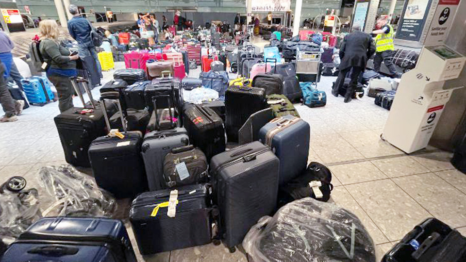 Delta flies plane from London to Detroit with 1000 bags, zero pax