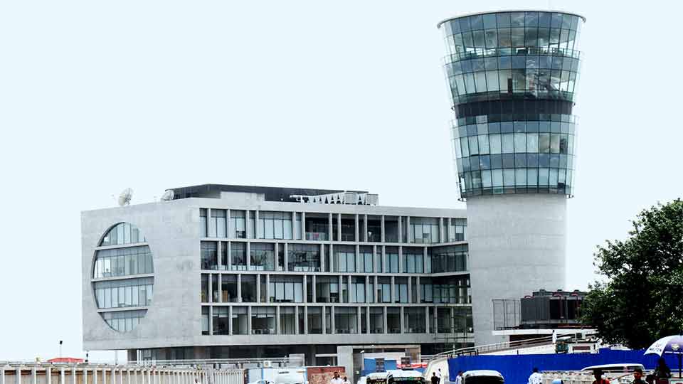 Int’l flights enroute to Bangladesh diverted amid India-Pakistan crisis