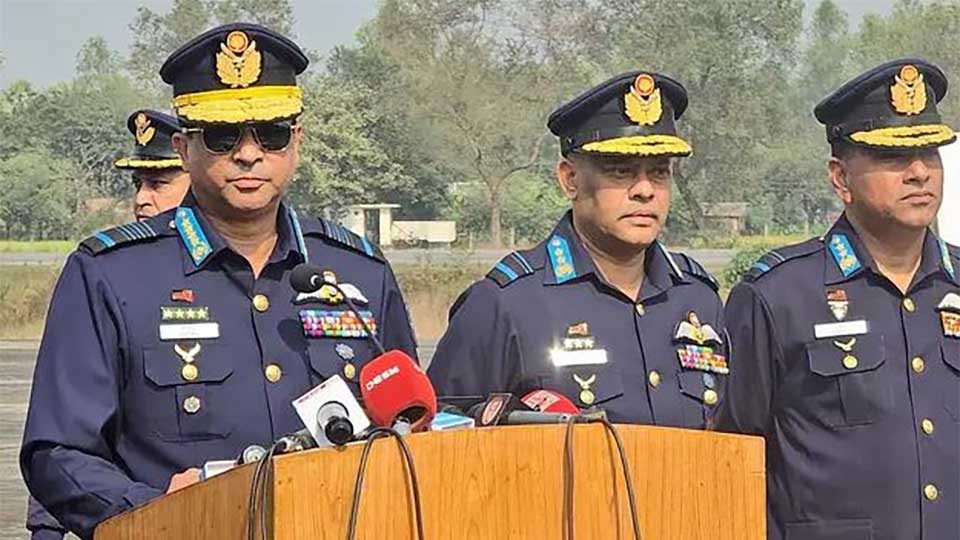 বরাদ্দ পাওয়ামাত্রই বগুড়া বিমানবন্দরের কাজ শুরু - বিমানবাহিনী প্রধান