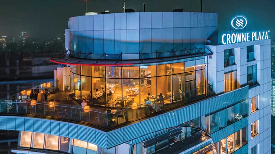 Crowne Plaza Dhaka wins Booking.com's Traveler Review Award 2025