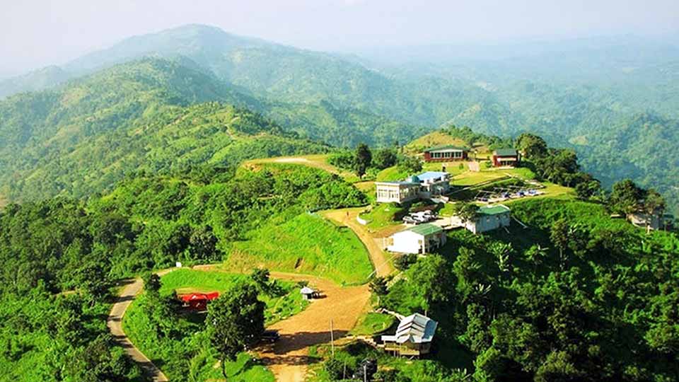 বান্দরবানে ভোগান্তিতে পর্যটকরা