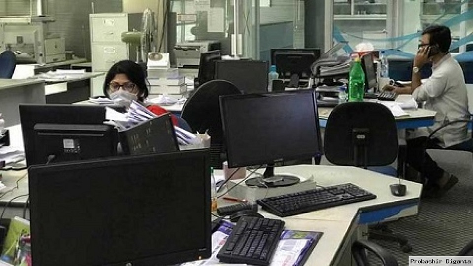 নতুন সময়সূচিতে অফিস শুরু আজ