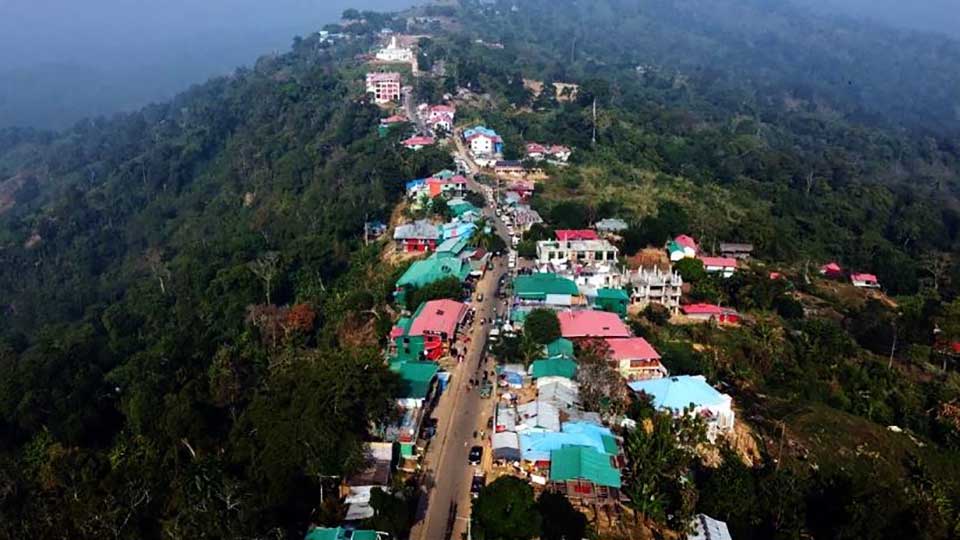সাজেকে আটকা পড়েছে ৮ শতাধিক পর্যটক