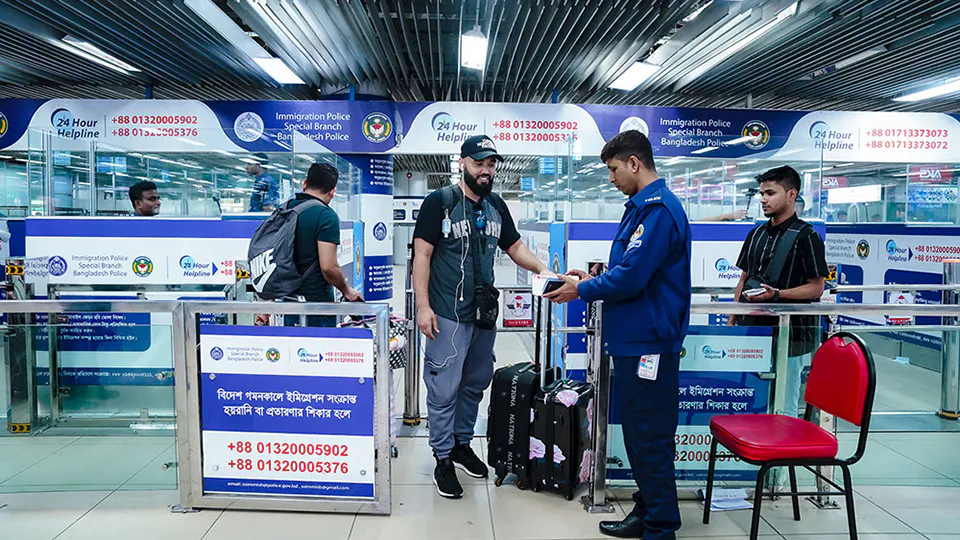 Bangladesh introduces online system for visa-on-arrival applications