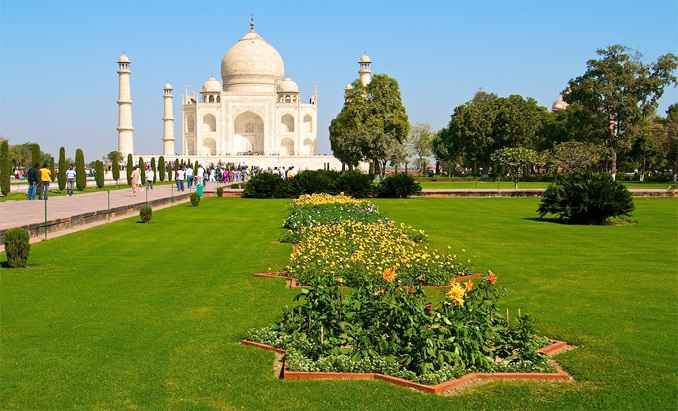 India opens to fully inoculated Int'l tourists
