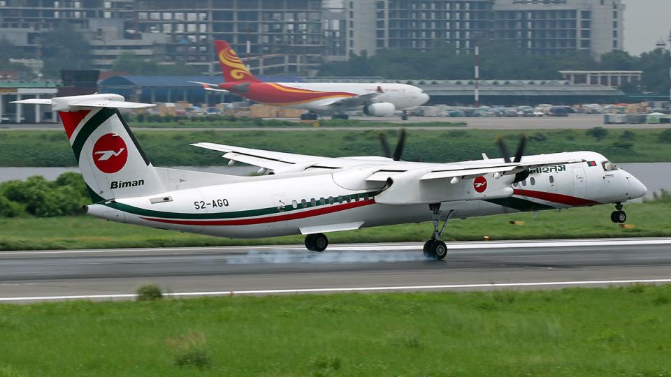 Biman adds new Dash 8-400 aircraft to fleet