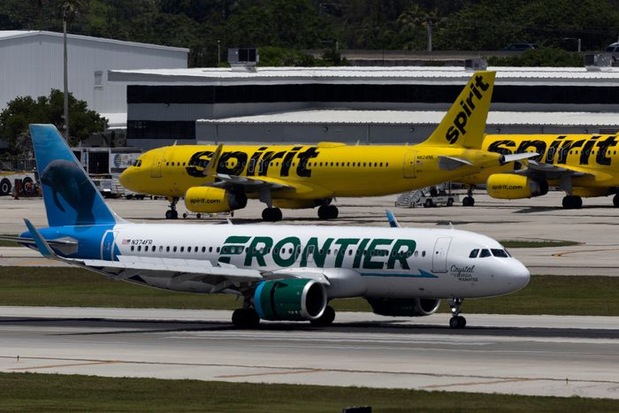 Spirit calls off merger with Frontier