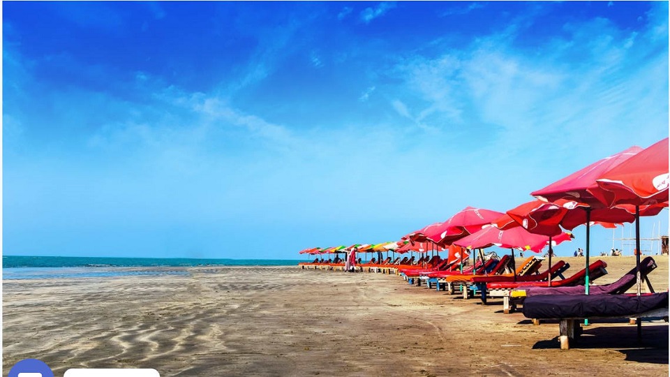 ফাঁকা সৈকত, বিশেষ ছাড়েও নেই পর্যটক