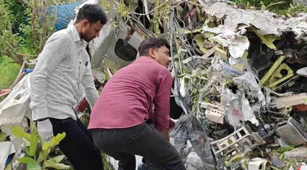 ভারতে প্রশিক্ষণ উড়োজাহাজ বিধ্বস্ত :  নিহত ২ পাইলট